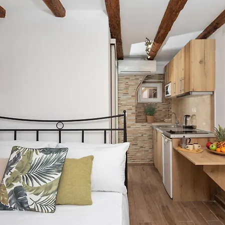 Creme By Life Homes * Corfu (city)